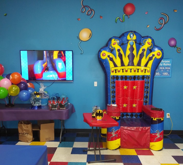 pump-it-up-oakland-kids-birthdays-and-more-photo
